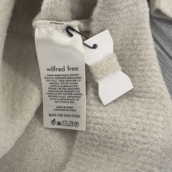 Aritzia Wilfred Free Cream Sweater - Picture 3 of 5
